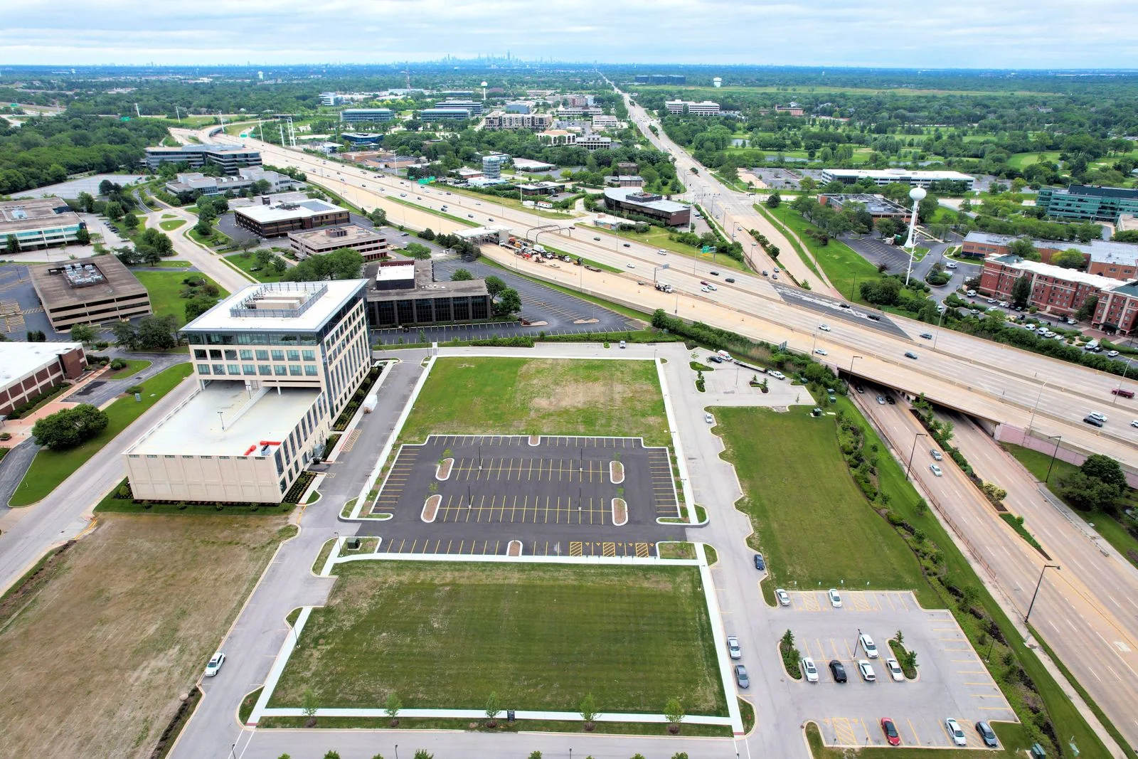 Oakbrook Commons — Lease in Oak Brook, IL, photo 5 of 8