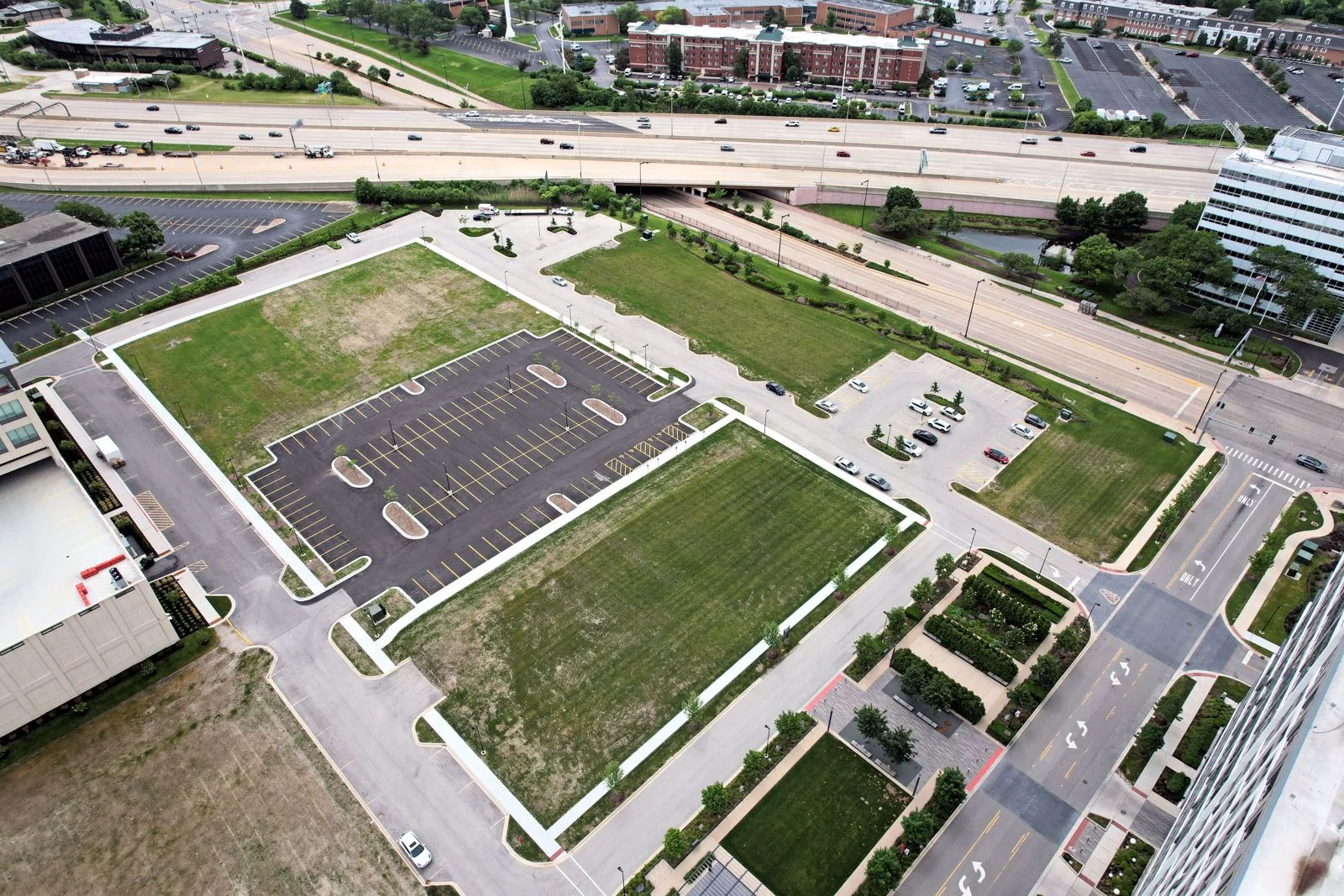 Oakbrook Commons — Lease in Oak Brook, IL, photo 6 of 8