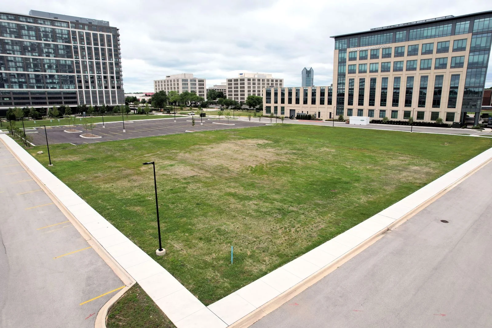 Oakbrook Commons — Lease in Oak Brook, IL, photo 7 of 8