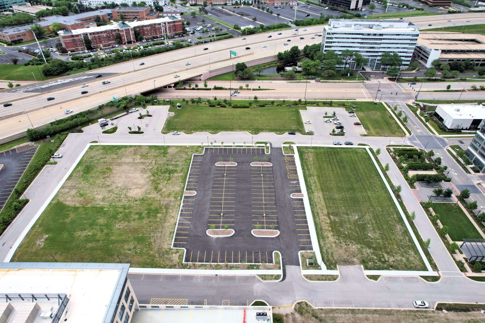 Oakbrook Commons — Lease in Oak Brook, IL, photo 8 of 8