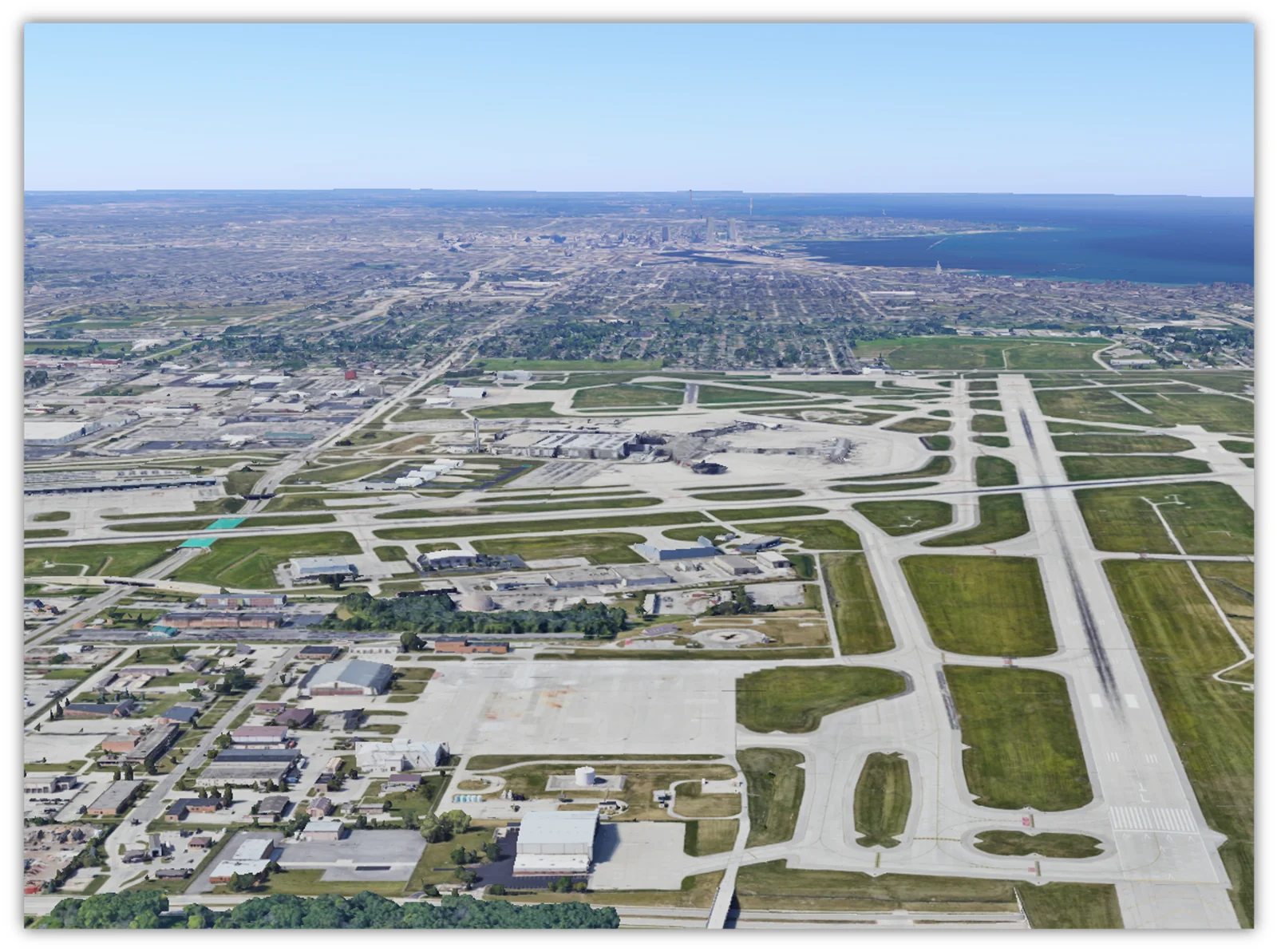South Cargo Logistics Hub at Milwaukee Airport — Lease in Oak Creek, WI, photo 2 of 3