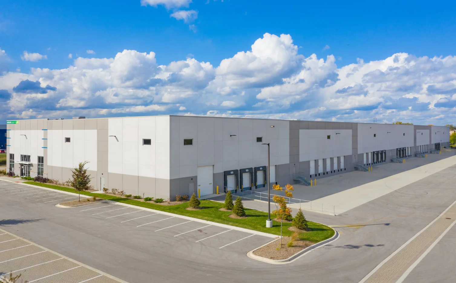 Industrial in Mount Prospect, IL — Lease in Mount Prospect, IL, photo 2 of 2