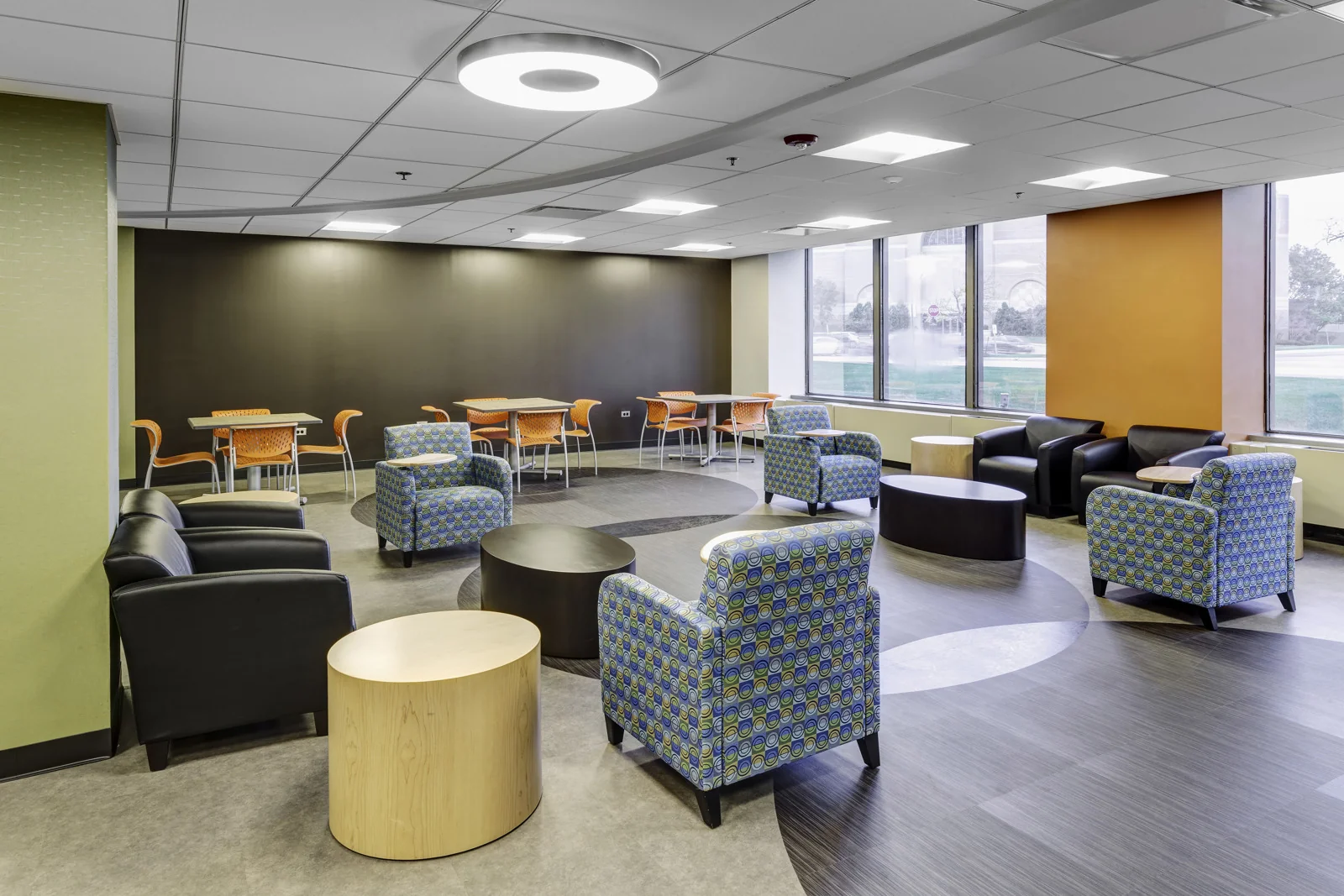 Oak Brook North - photo 3 - Oak Brook, IL