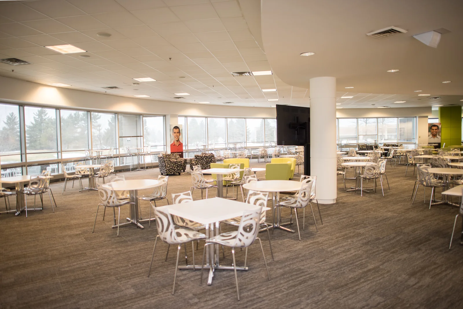 Continental Executive Park — Lease in Vernon Hills, IL, photo 2 of 3