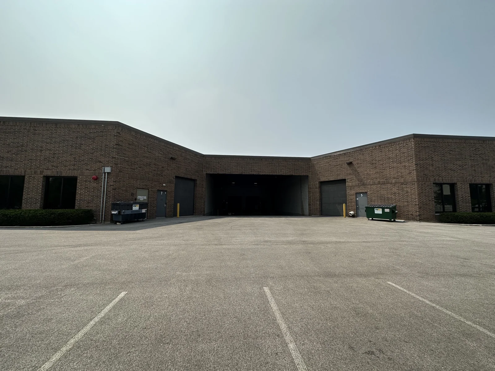 905 Lakeside Dr — Lease in Gurnee, IL, photo 2 of 2