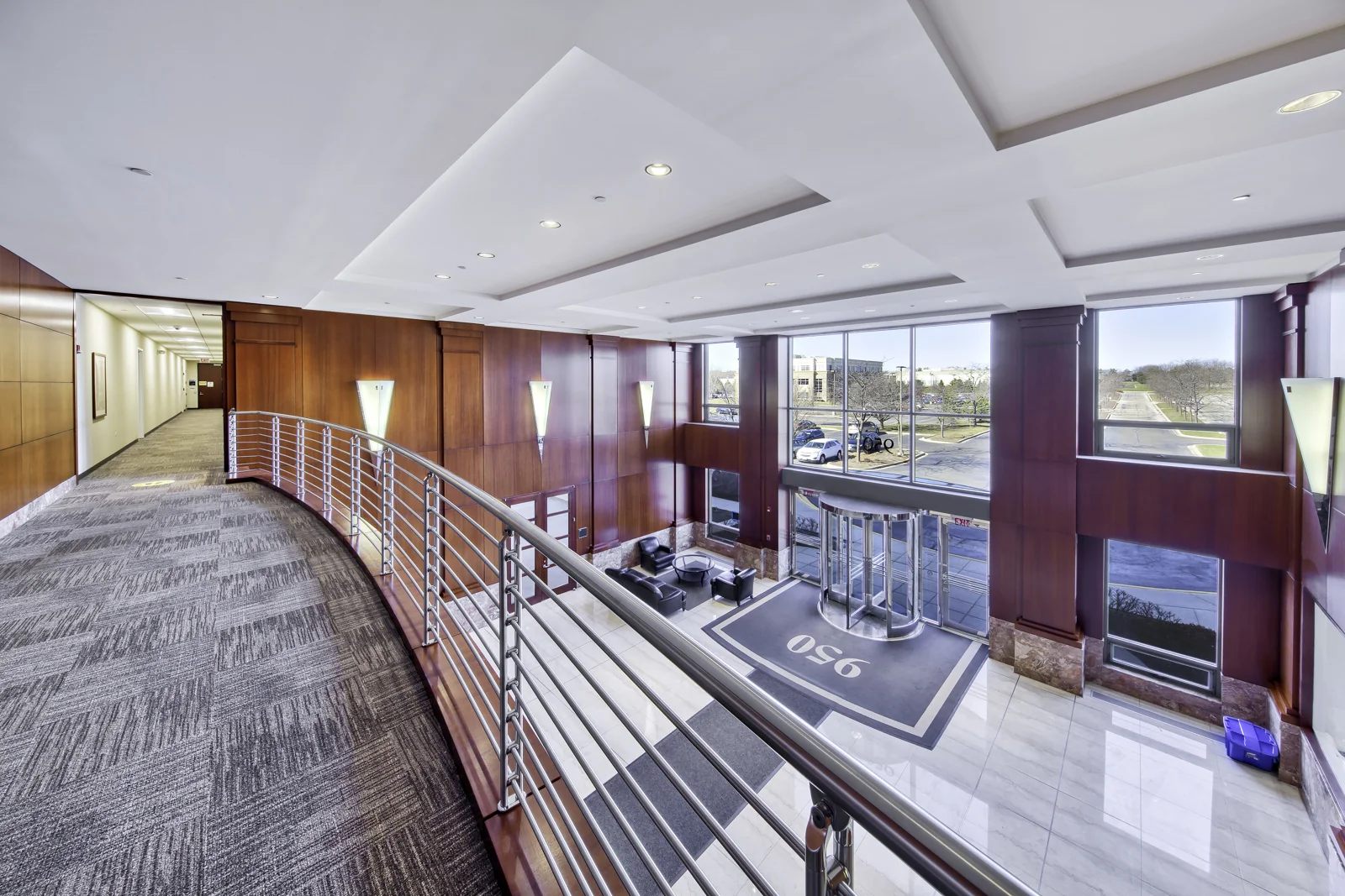 Pine Meadow Corporate Center II — Lease in Libertyville, IL, photo 1 of 8