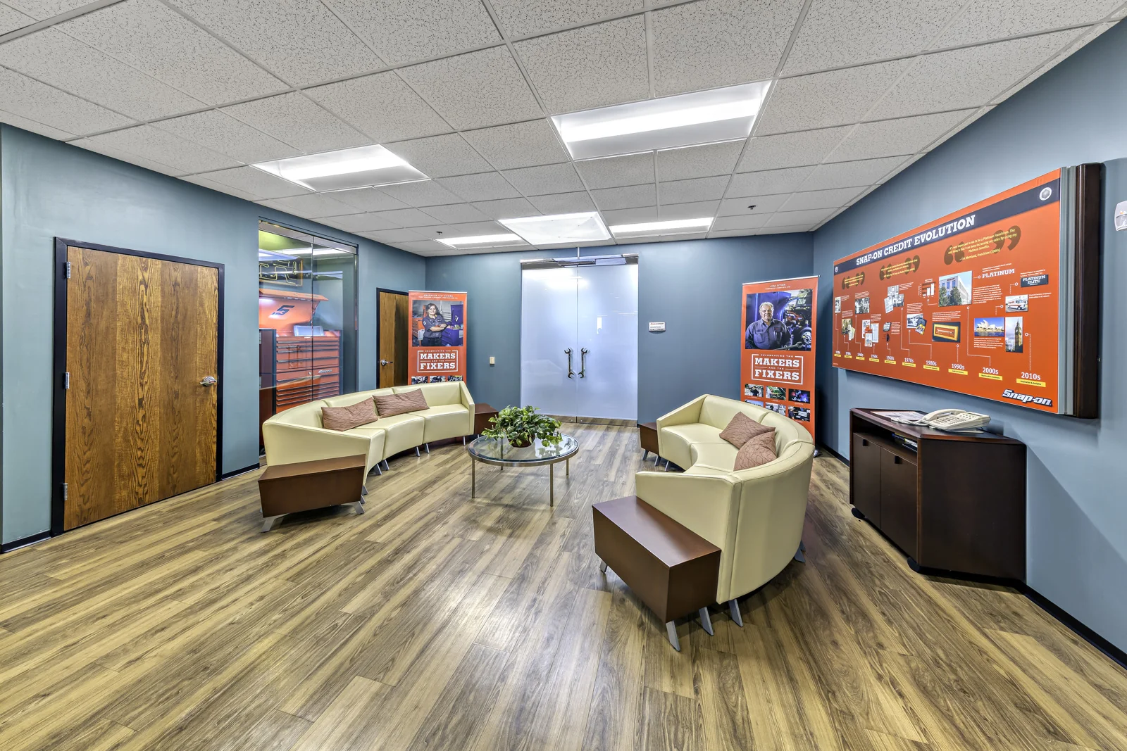 Pine Meadow Corporate Center II — Lease in Libertyville, IL, photo 6 of 8