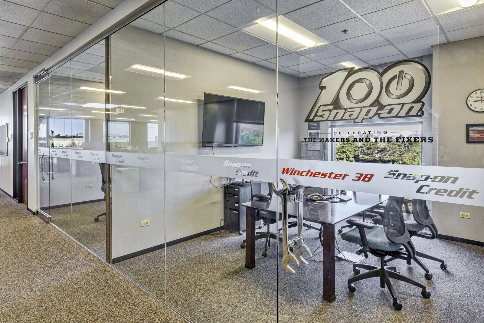 Pine Meadow Corporate Center II — Lease in Libertyville, IL, photo 7 of 8