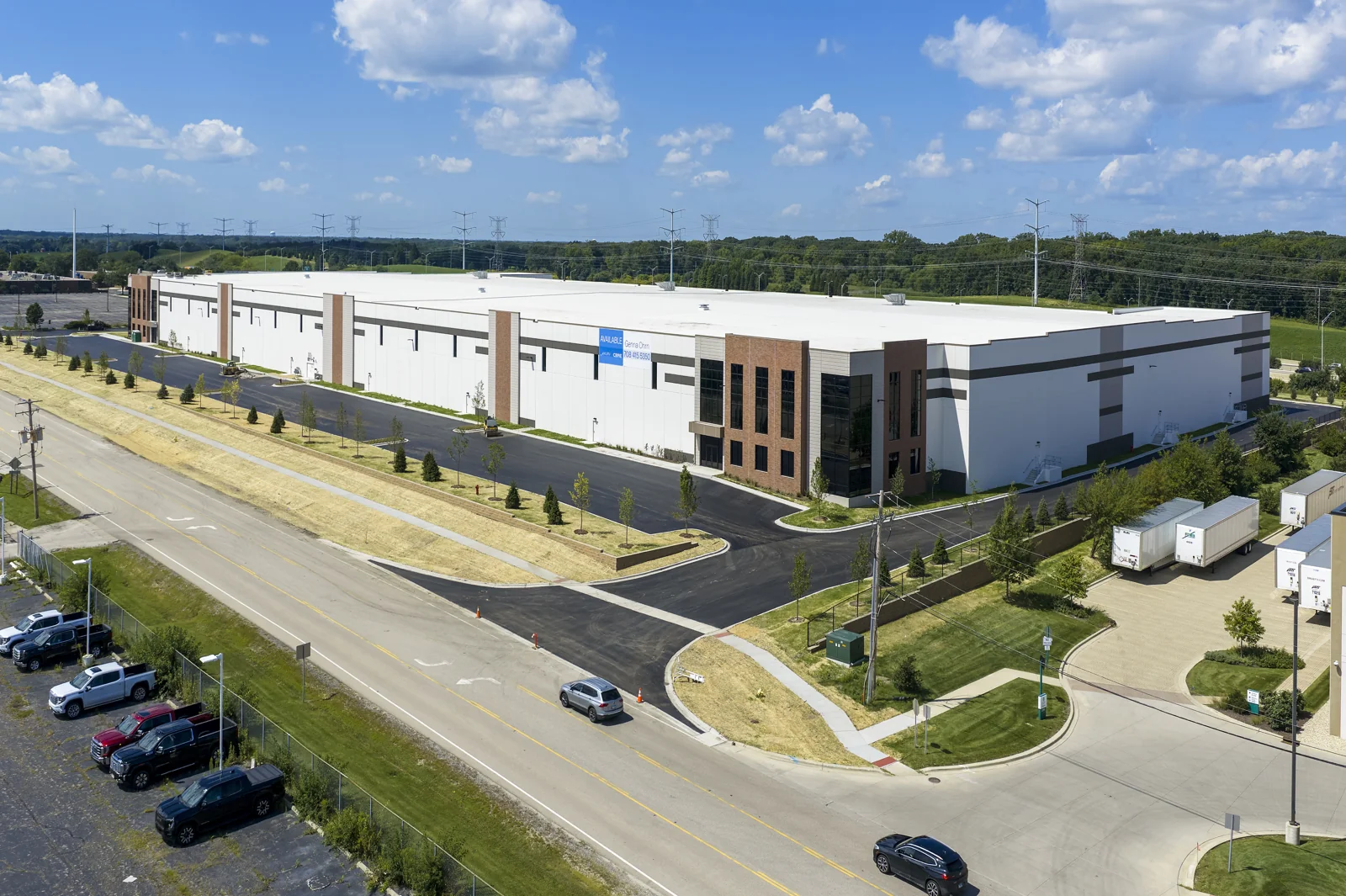 Industrial in Downers Grove, IL — Lease in Downers Grove, IL, photo 2 of 3