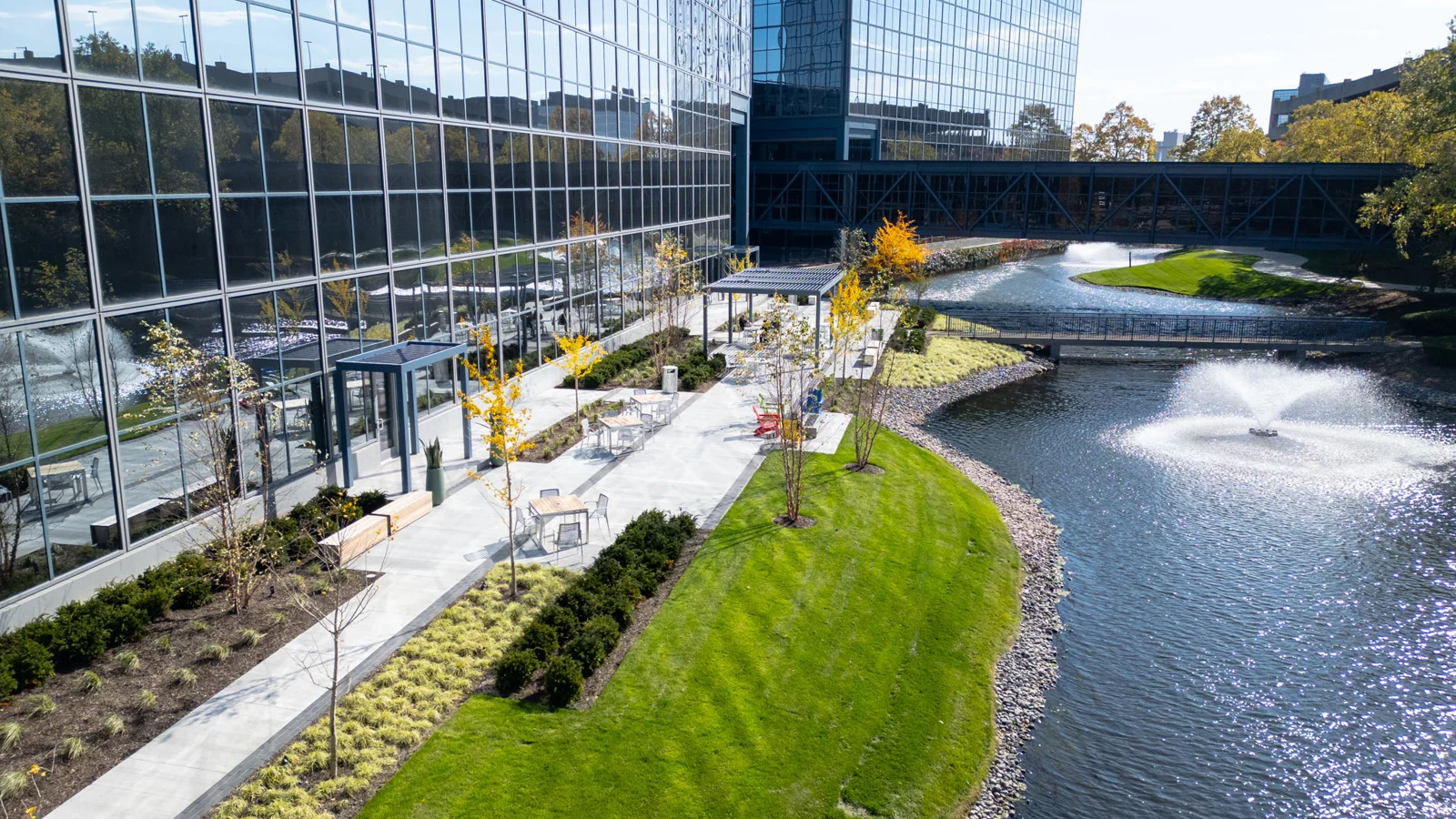 Woodfield Corporate Center — Lease in Schaumburg, IL, photo 7 of 8