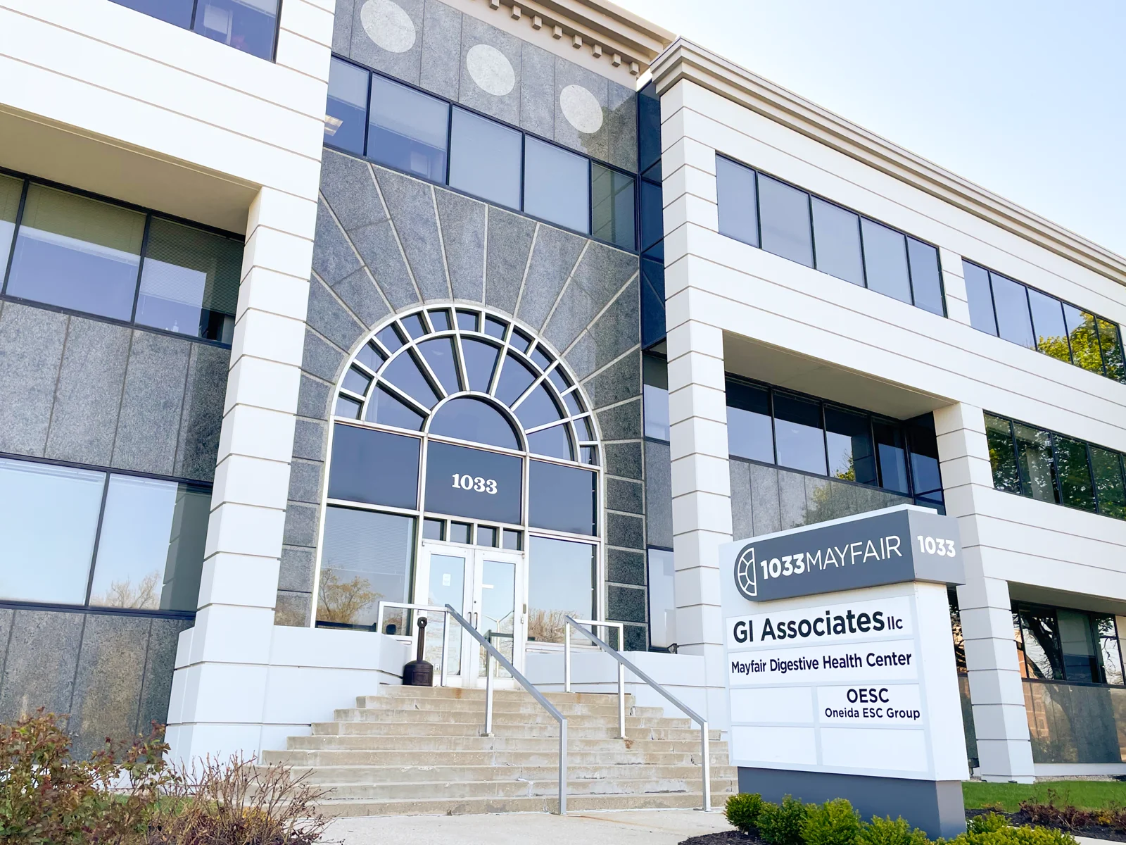 Mayfair Corporate Center — Lease in Wauwatosa, WI, photo 3 of 8