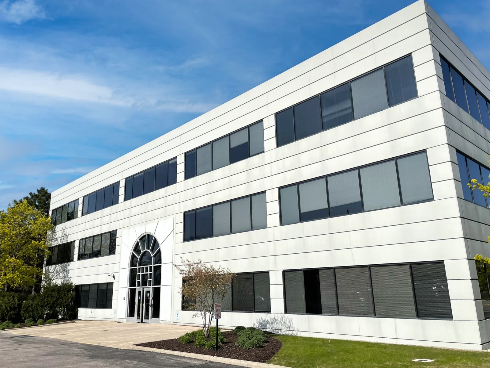 Mayfair Corporate Center — Lease in Wauwatosa, WI, photo 6 of 8
