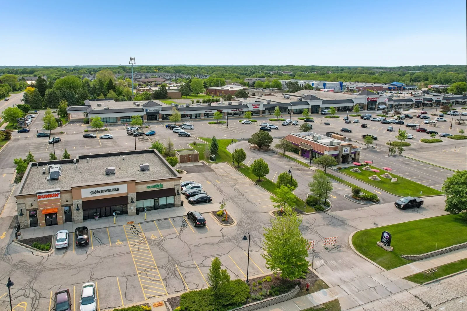 Sendiks New Berlin Plaza — Lease in New Berlin, WI, photo 4 of 5