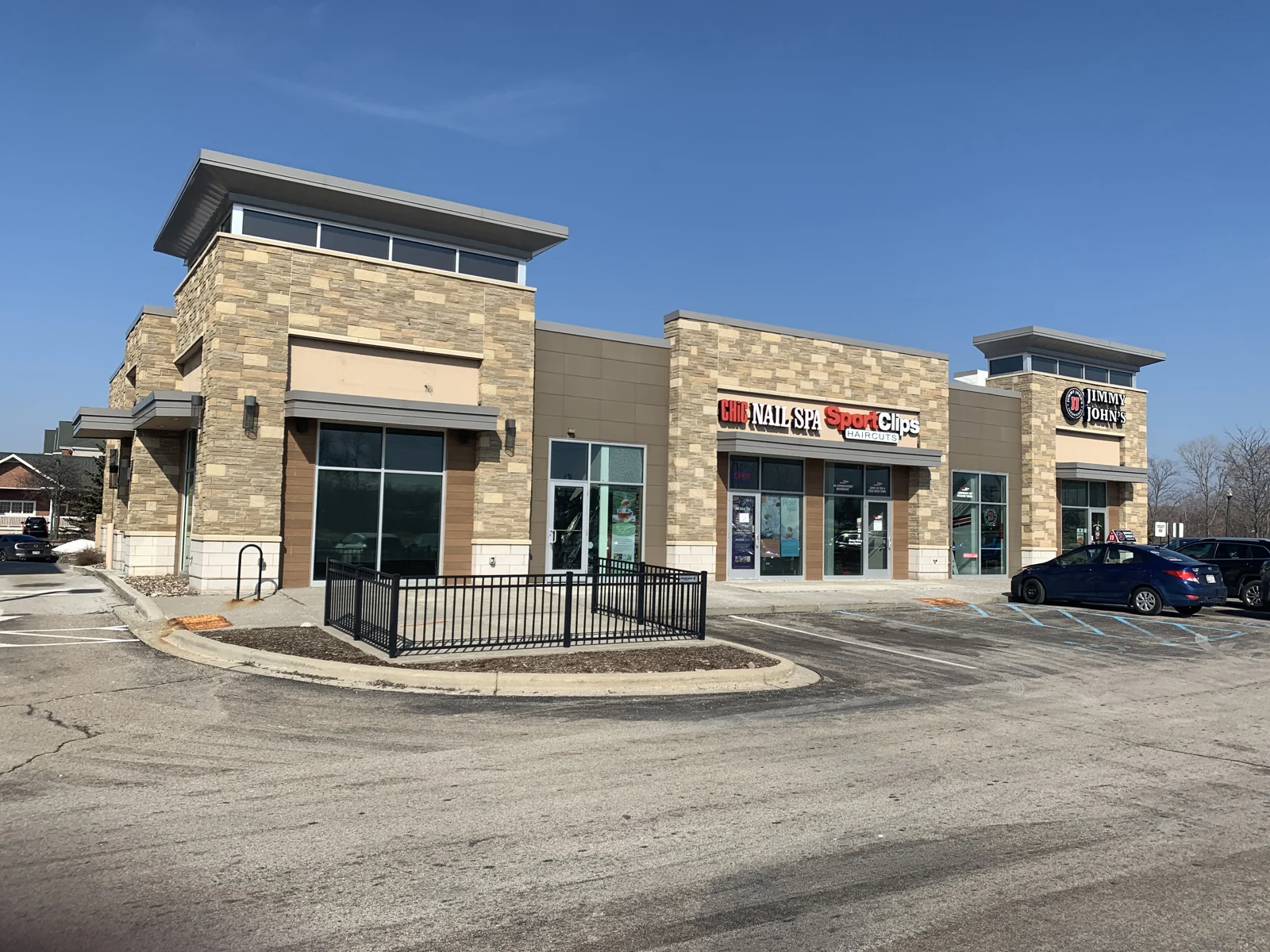 Brookfield Retail Center - retail in Brookfield, WI