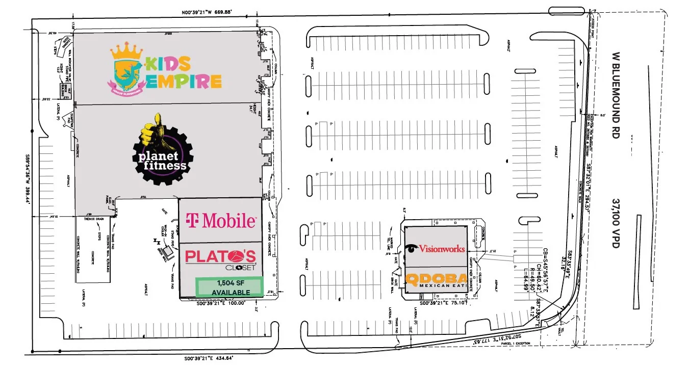 Shops on Bluemound — Lease in Brookfield, WI, photo 3 of 4