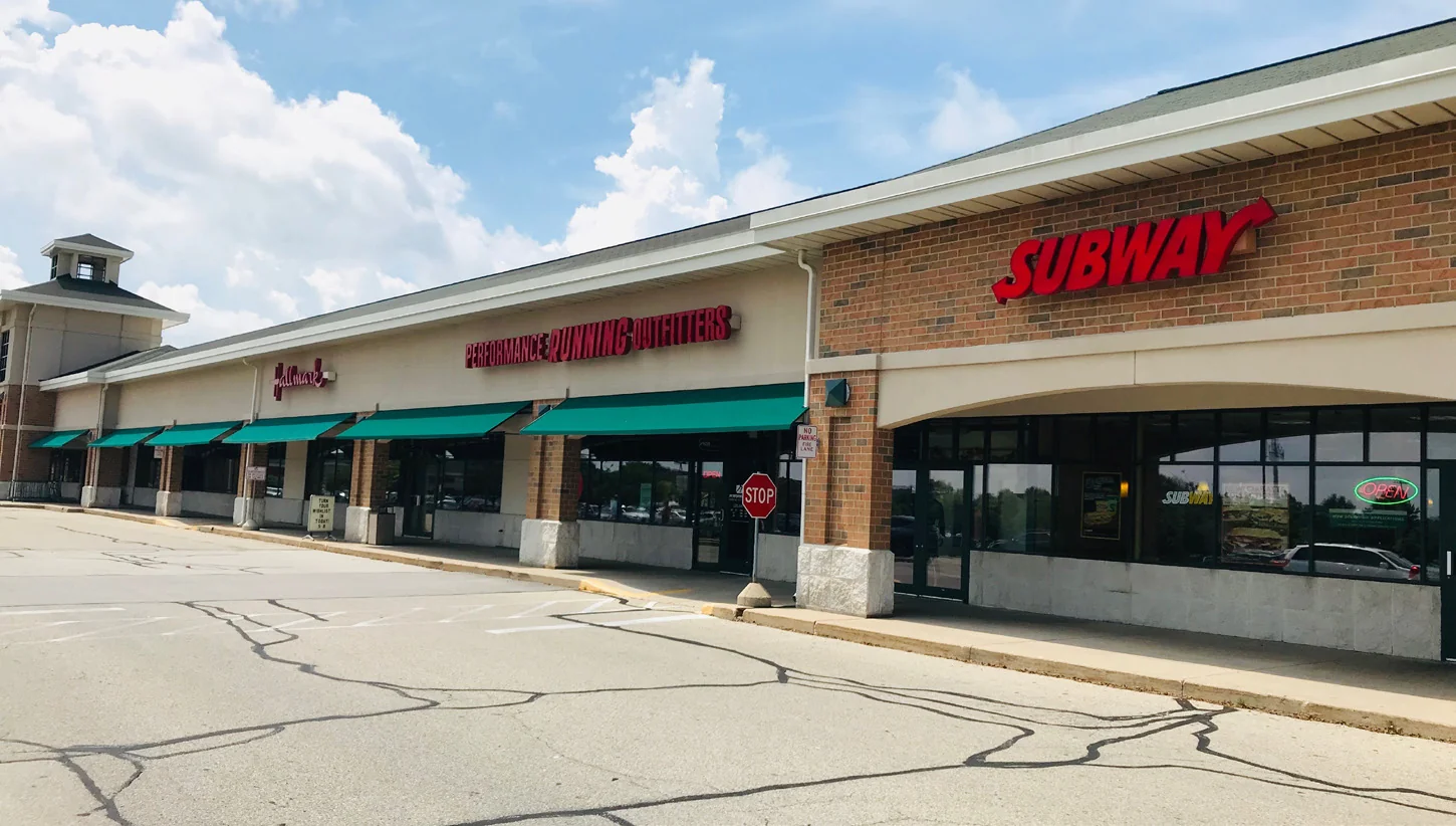 Ruby Isle - photo 6 - Brookfield, WI