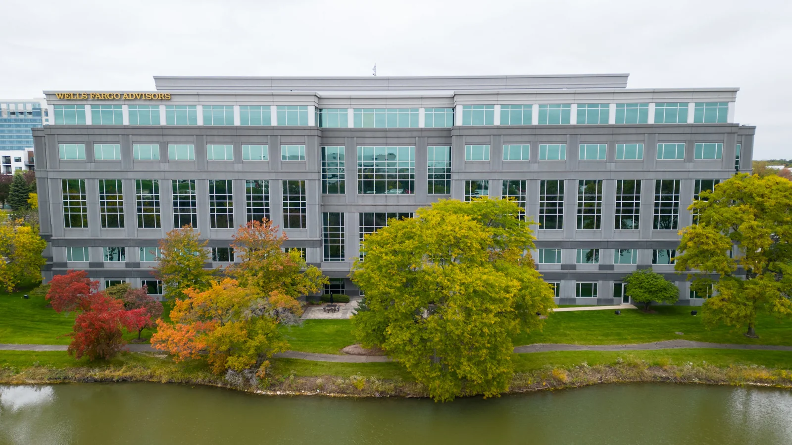 Westings Corporate Center - office in Naperville, IL