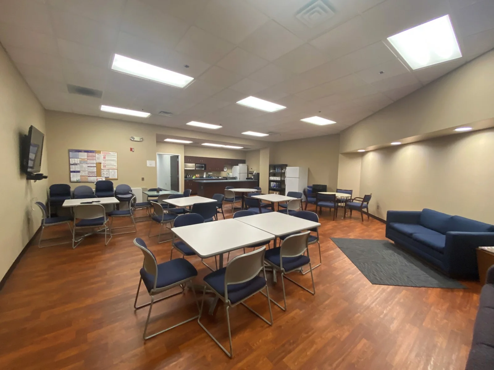6838 E. State St, Rockford, IL — Lease in Rockford, IL, photo 3 of 4