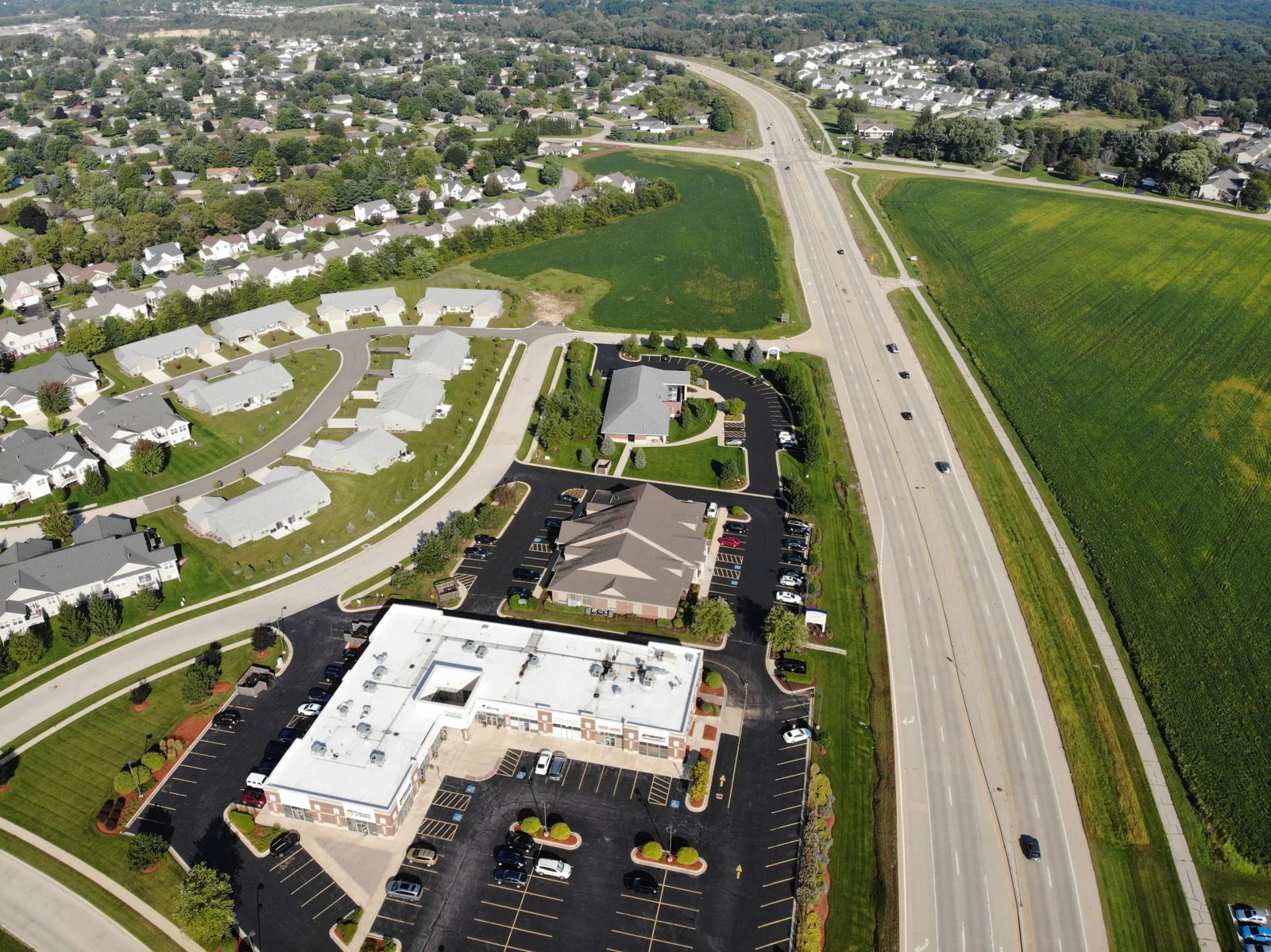 6710 Broadcast Parkway, Loves Park, IL 61111 - retail in Loves Park, IL