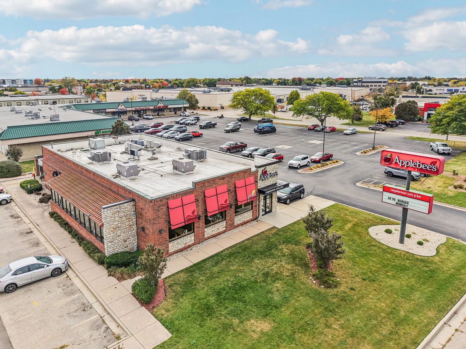 Freestanding Single Tenant Building | 4,661 SF — Lease in Janesville, WI, photo 7 of 8