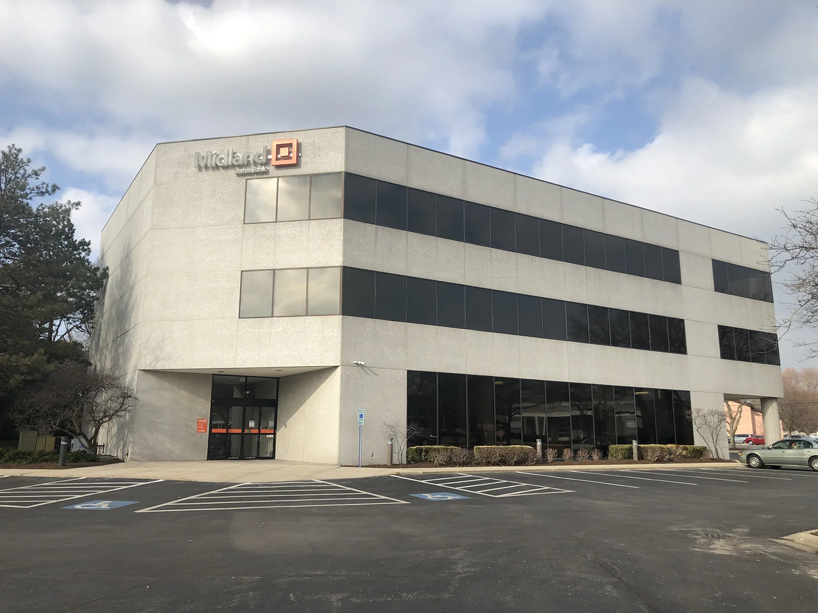 1700 N. Alpine Rd. — Lease in Rockford, IL, photo 2 of 7