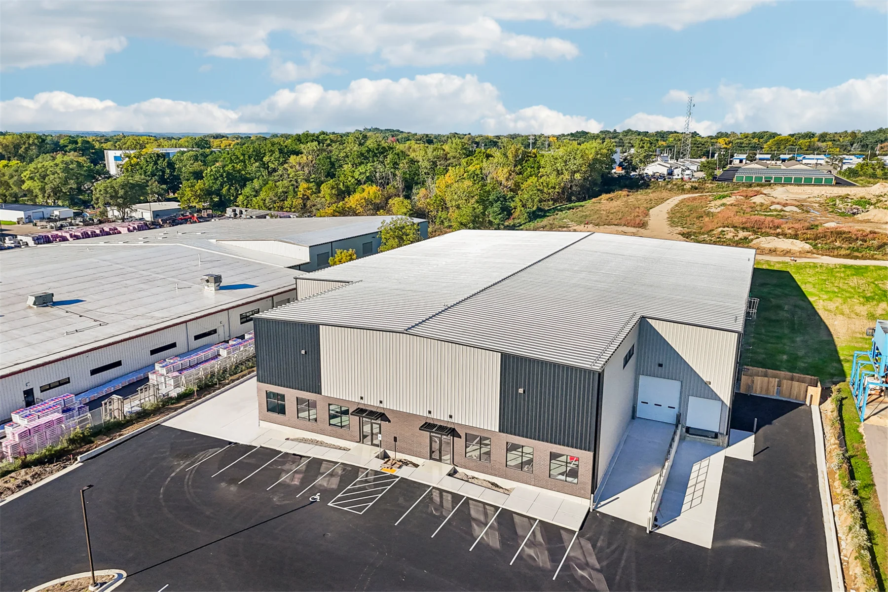 Flex Warehouse Space — Lease in Madison, WI, photo 1 of 5