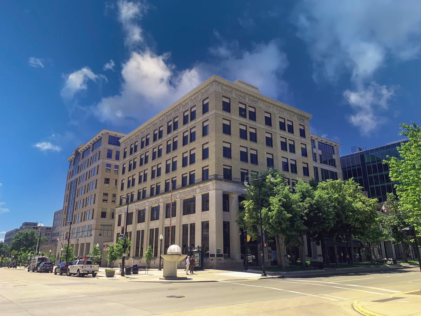 One West Main Street — Lease in Madison, WI, photo 1 of 2