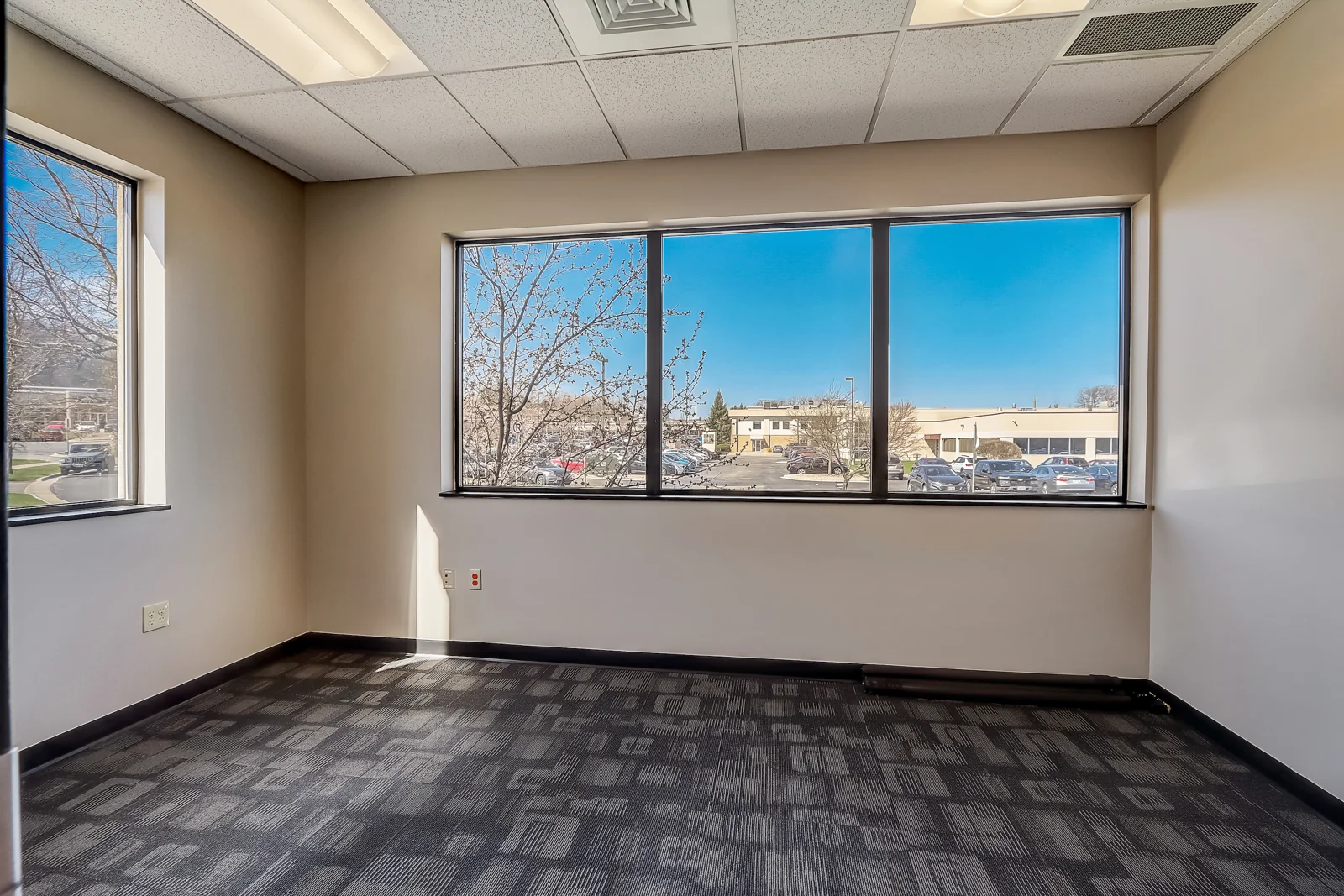 Office | Lab | Biotech | R&D - photo 6 - Middleton, WI