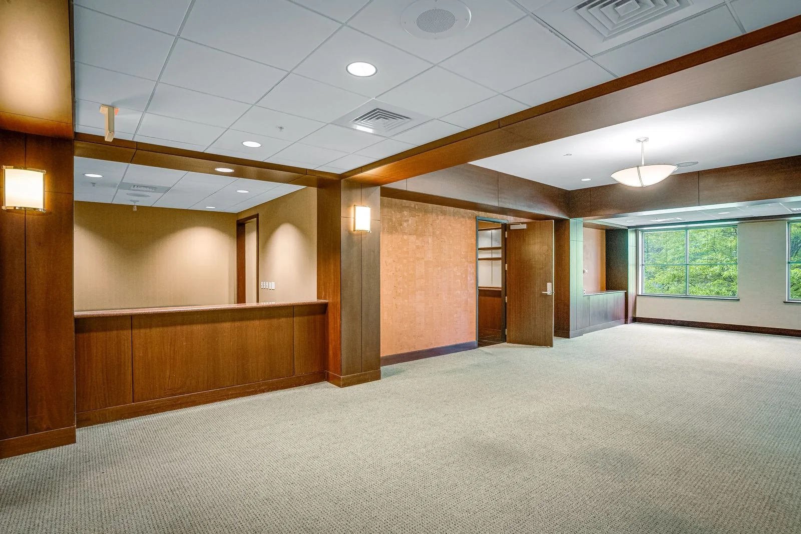 7205 Wolf River Blvd. - photo 3 - Germantown, TN