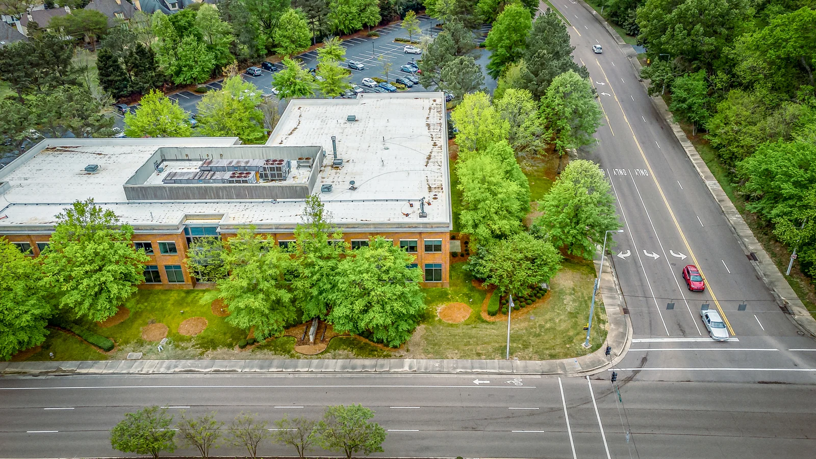 7205 Wolf River Blvd. - photo 6 - Germantown, TN