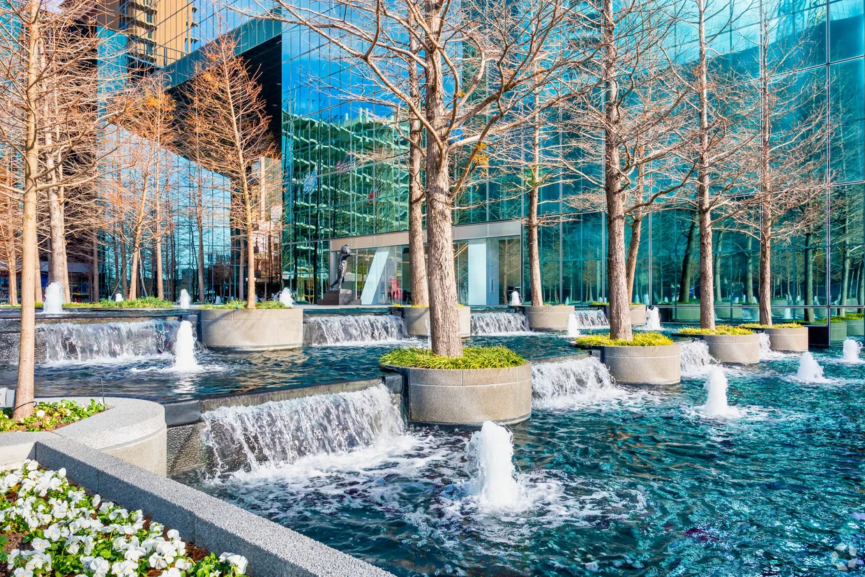 Fountain Place - photo 2 - Dallas, TX
