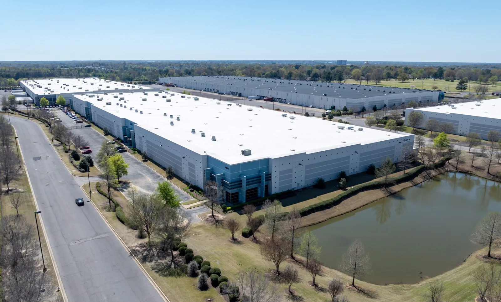 Stateline Business Park — Lease in Southaven, MS, photo 2 of 3