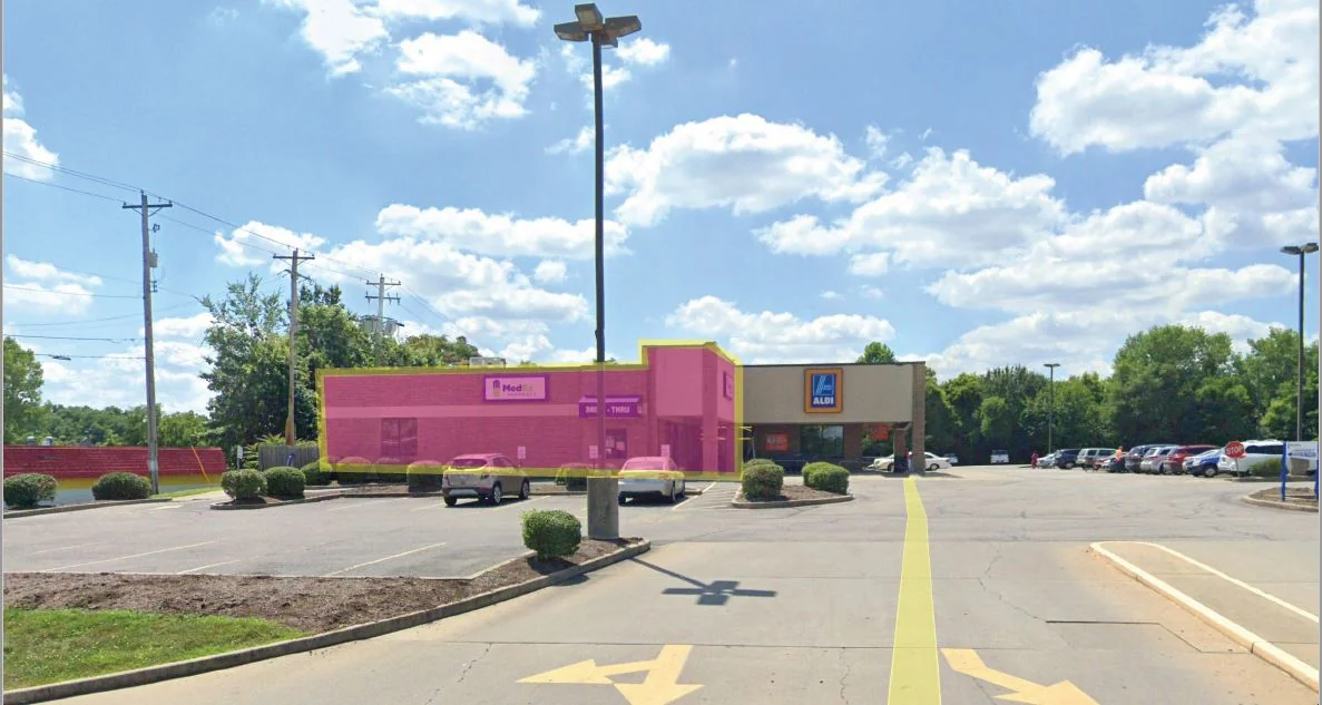 2,000 SF Next to ALDI - retail in Swansea, IL