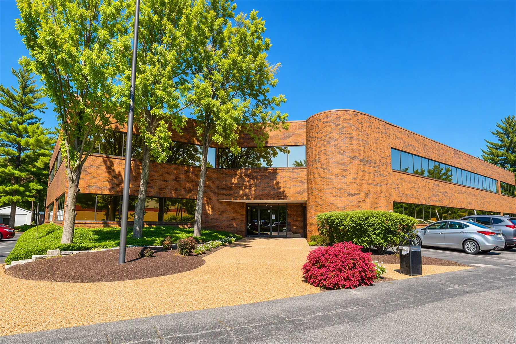 Office in Fairview Heights, IL — Lease in Fairview Heights, IL, photo 1 of 4