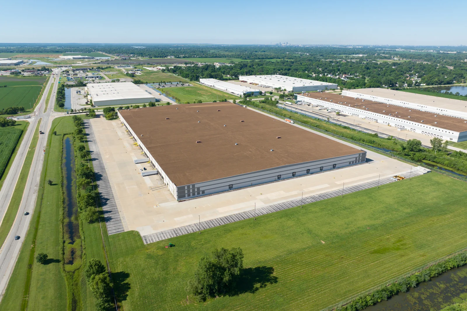 Gateway 1 Distribution Center — Lease in Edwardsville, IL, photo 3 of 5
