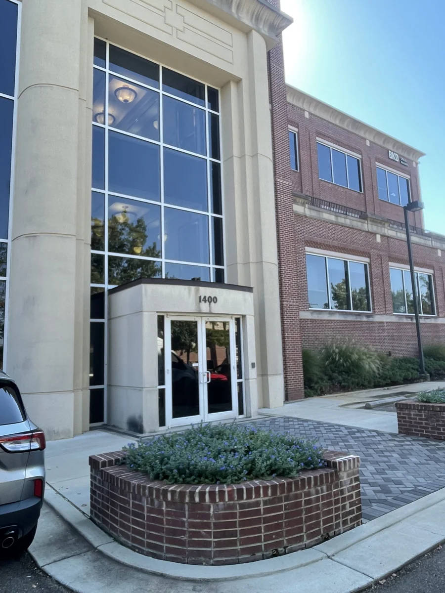 Meadowbrook Office Park — Lease in Jackson, MS, photo 2 of 4