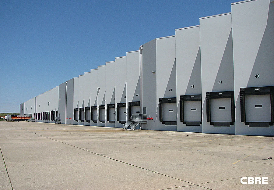 301-333 Rock Industrial Park Drive — Lease in Bridgeton, MO, photo 2 of 3