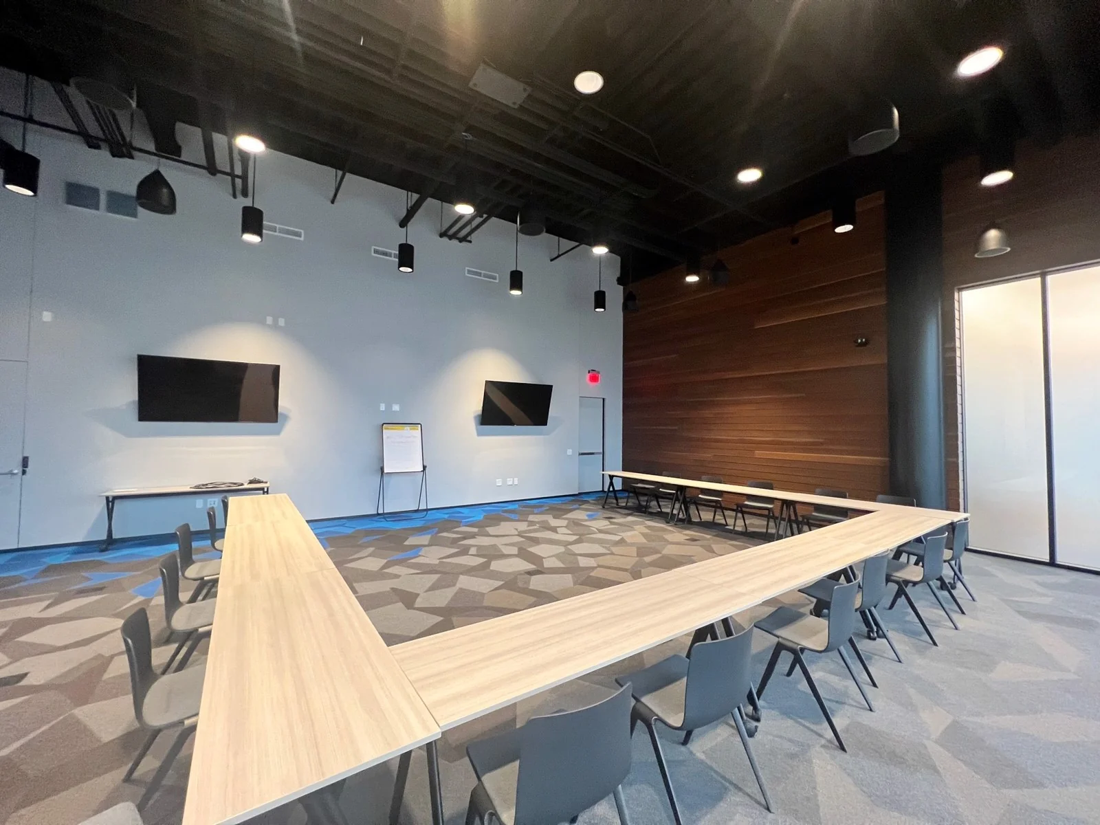 The Offices at Belle Square — Lease in La Crosse, WI, photo 3 of 8