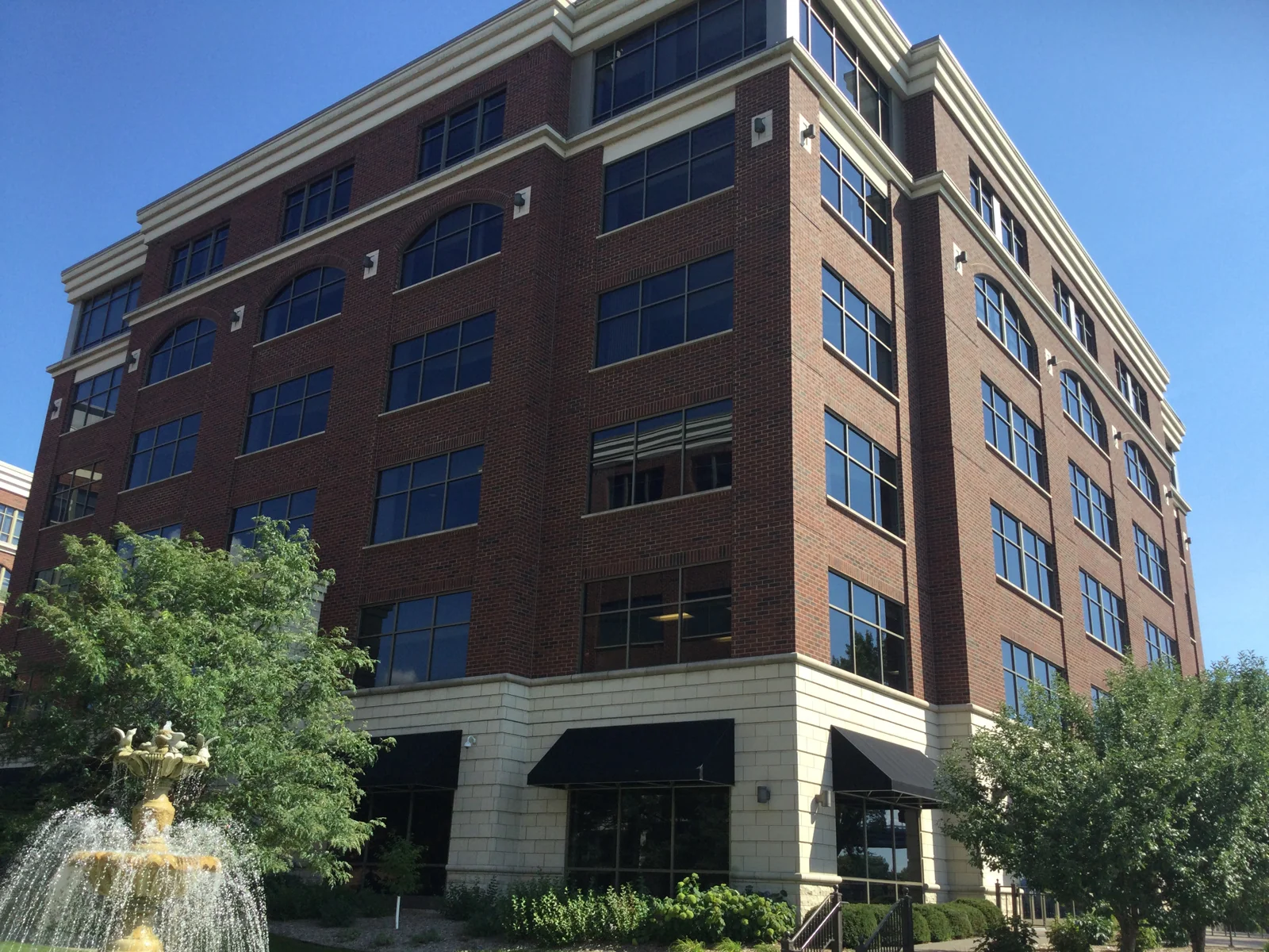 Riverside Fitness Center — Lease in La Crosse, WI, photo 4 of 4