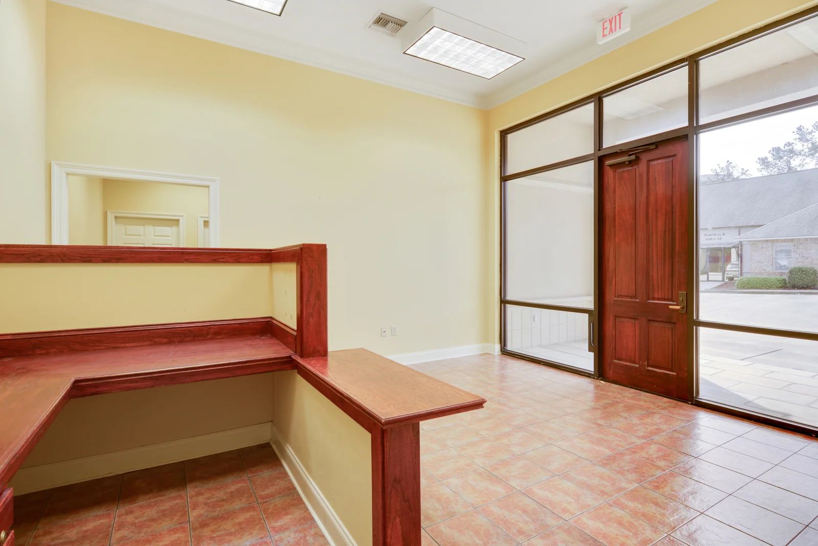 3888 S. Sherwood Forest Blvd, Baton Rouge, LA — Lease in Baton Rouge, LA, photo 3 of 4