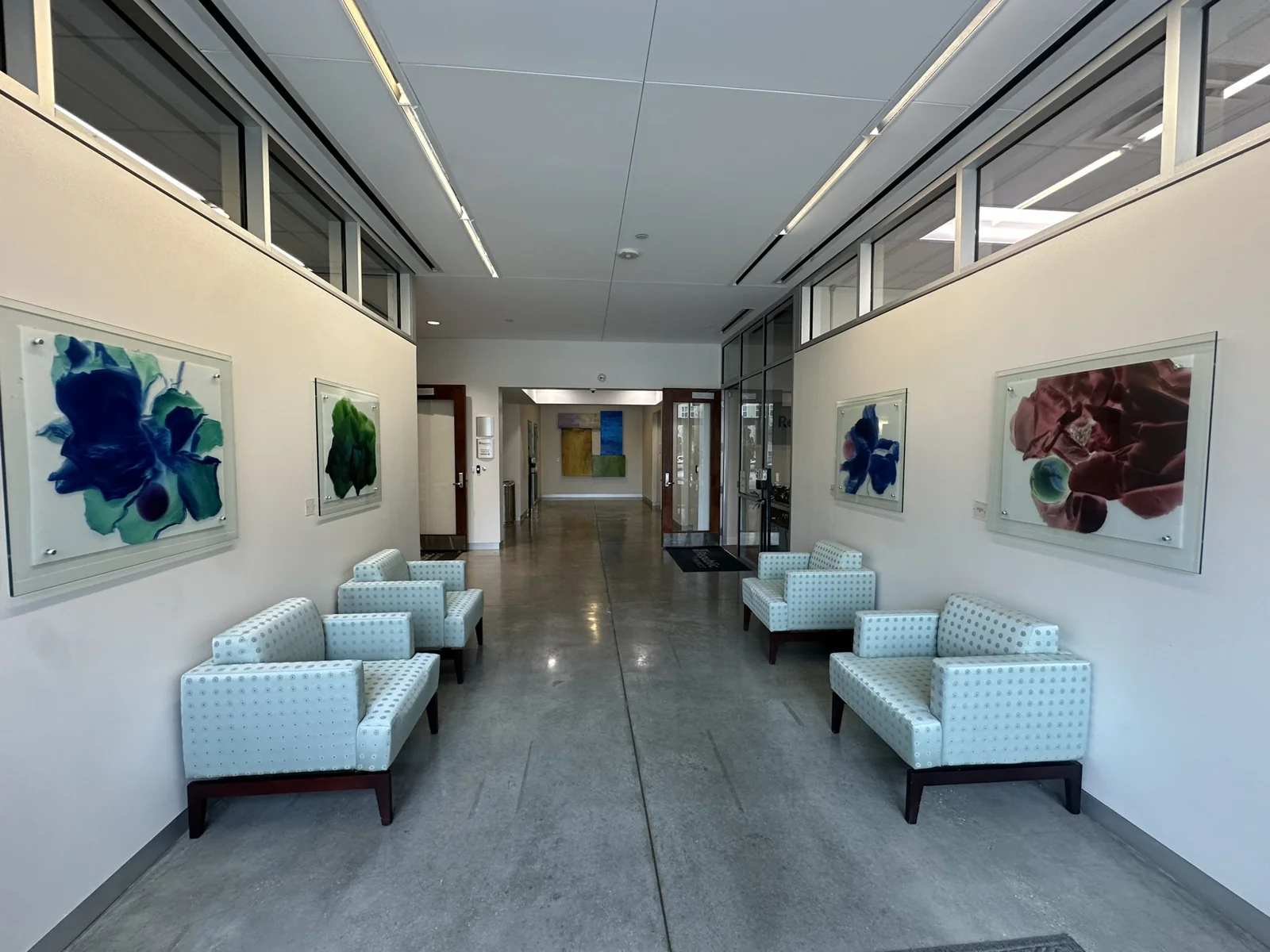 Office in Baton Rouge, LA - photo 2 - Baton Rouge, LA