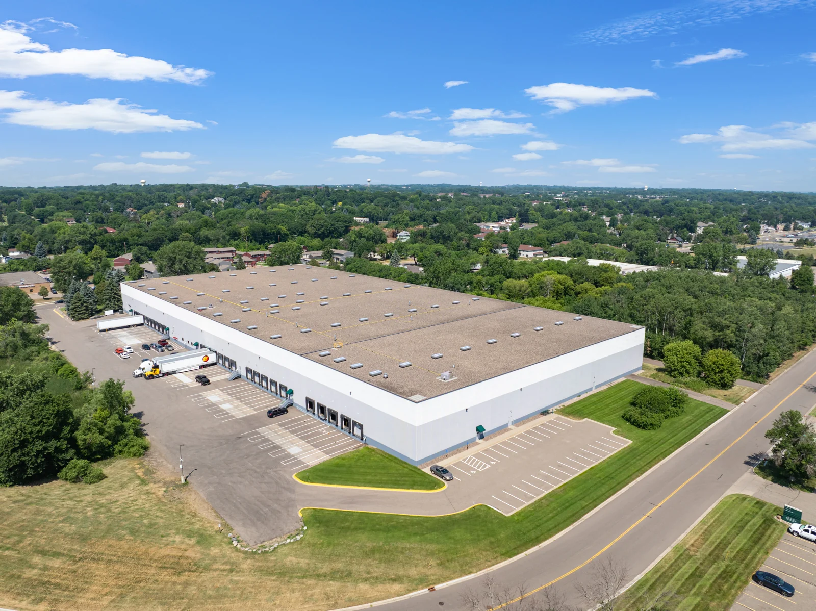 Carmen Distribution Center — Sale in Inver Grove Heights, MN, photo 1 of 1