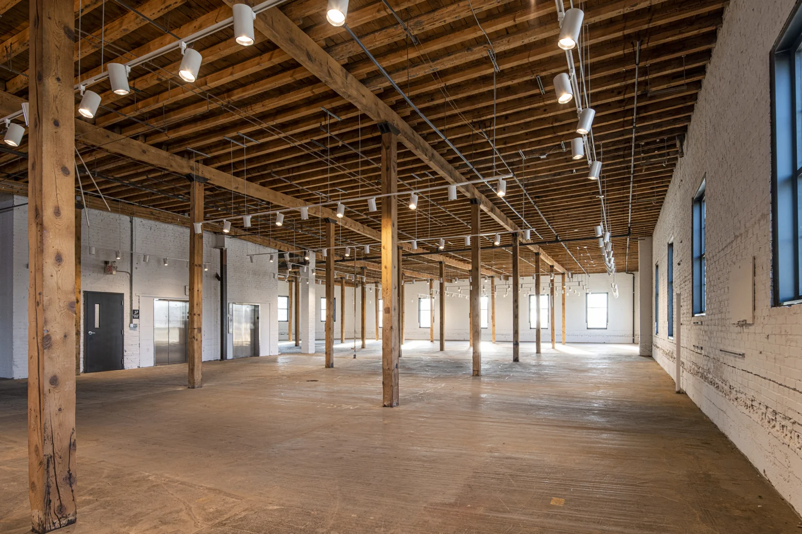 106 Water Street — Lease in Saint Paul, MN, photo 2 of 6