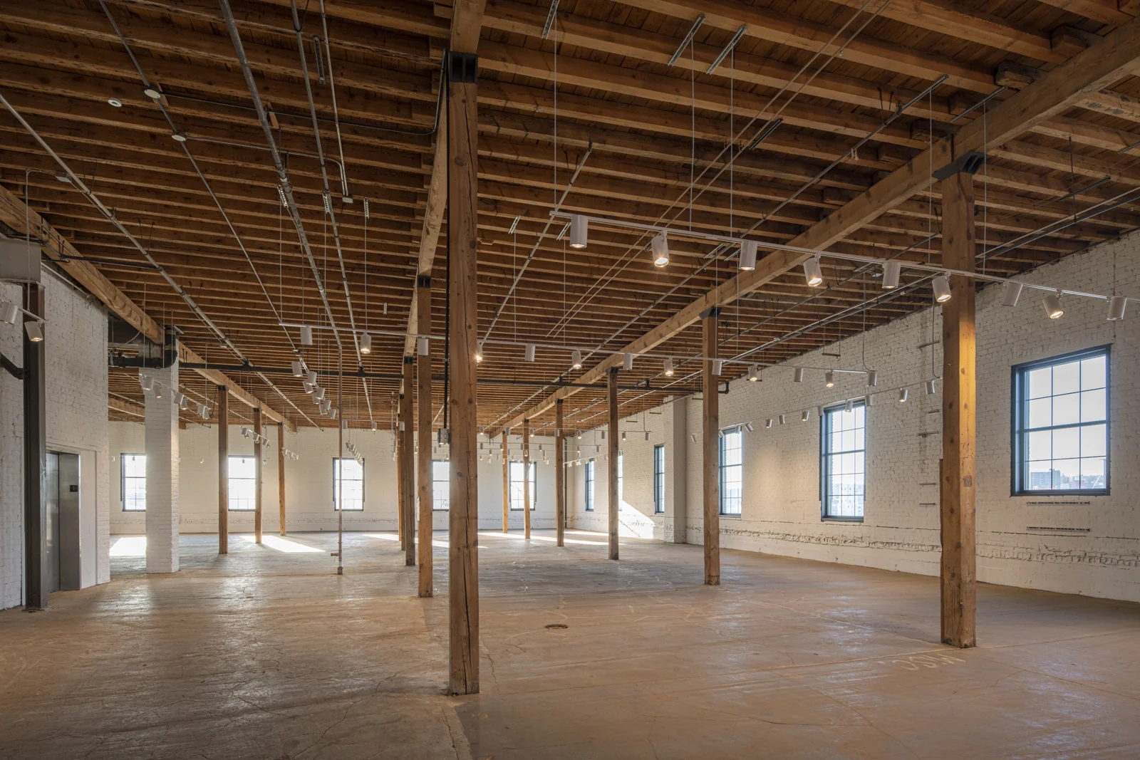 106 Water Street — Lease in Saint Paul, MN, photo 3 of 6