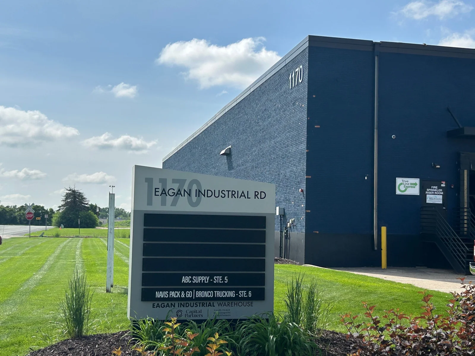Eagan Industrial Warehouse — Lease in Eagan, MN, photo 1 of 1