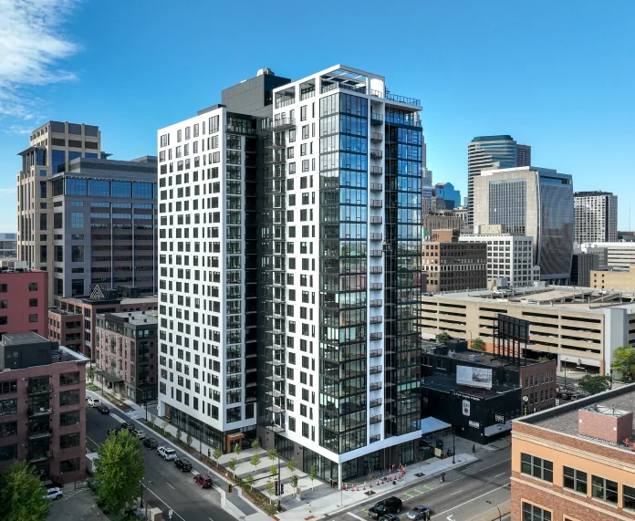 O2 Luxury Tower - photo 1 - Minneapolis, MN