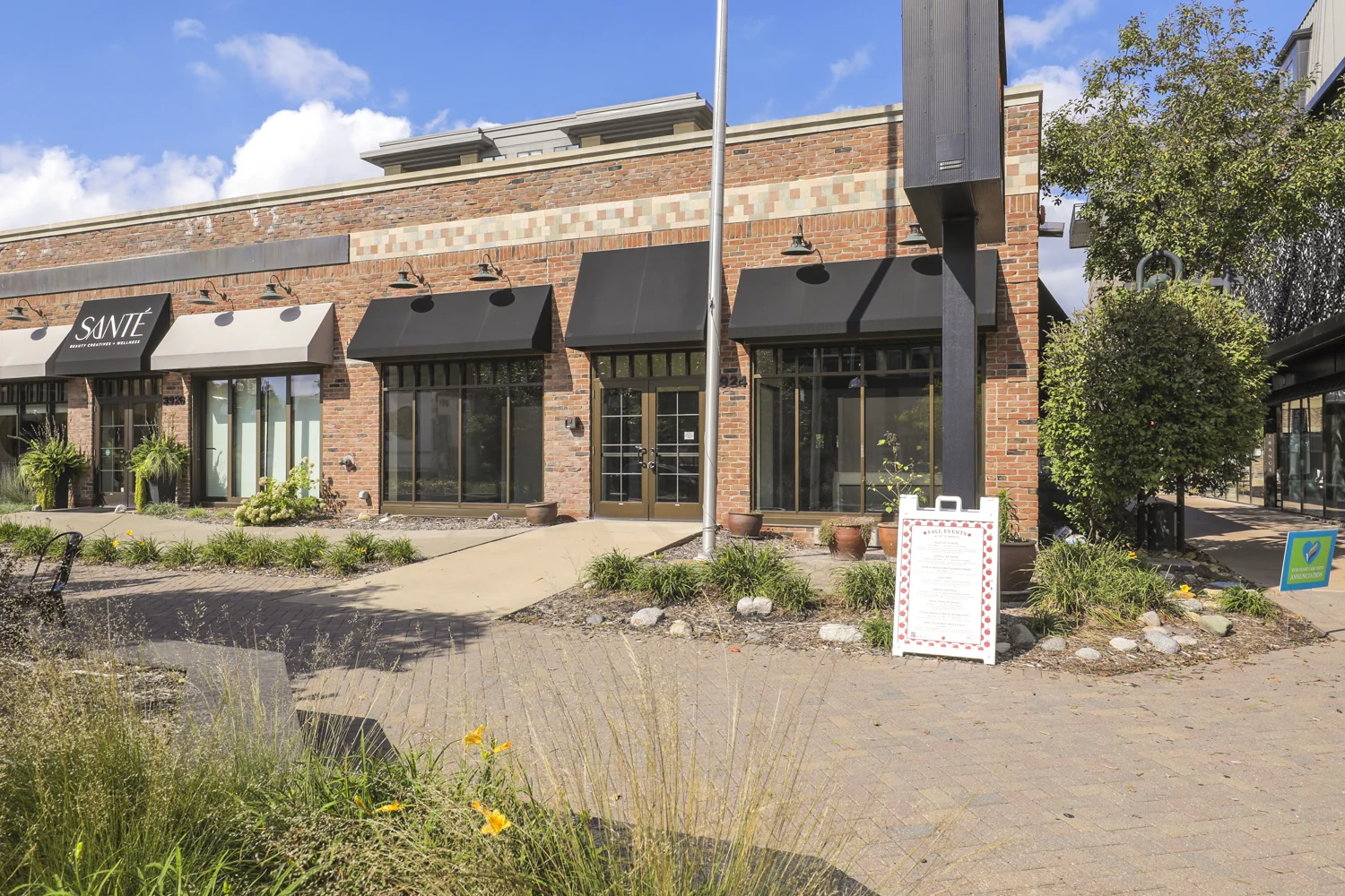 Retail in Edina, MN