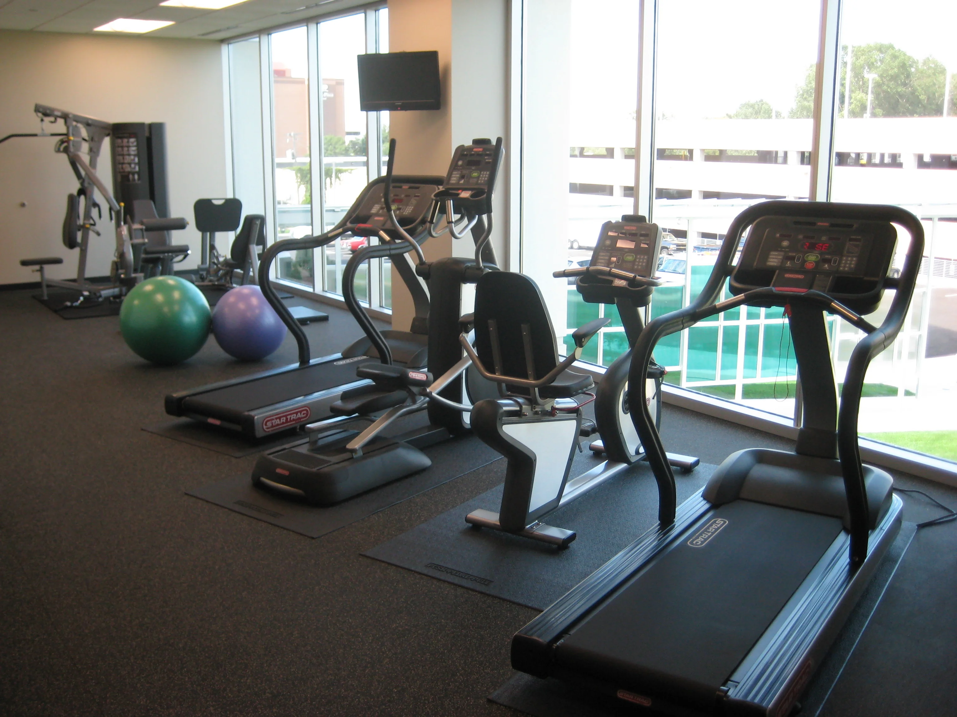 Two MarketPointe — Lease in Bloomington, MN, photo 5 of 6