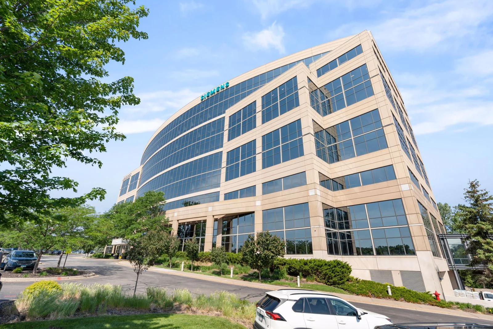 Crescent Ridge II — Lease in Minnetonka, MN, photo 1 of 1