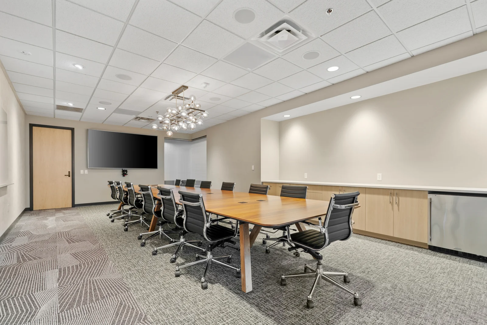 Windsor Plaza — Lease in Eden Prairie, MN, photo 7 of 8